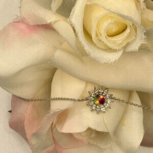 .925 Sterling Silver Pendant + 925 Chain Brand NEW in Gift Box